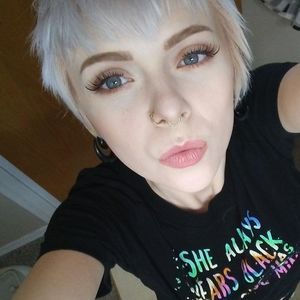 Meet your Posher, Janie